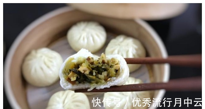 小米椒|包子还是最爱吃老妈做的这馅,比肉馅好吃几倍,出锅我就吃3个!