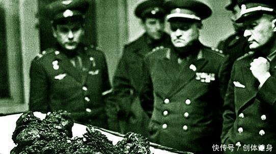 加加林 航天英雄被烧成焦炭,国葬万人送行,为啥明知必死还要去!