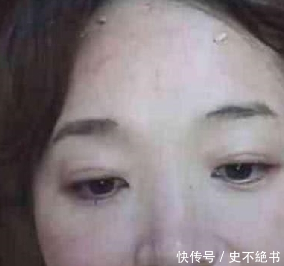 卸妆|婚礼过后新娘当场卸妆,看到真实容貌,网友:新郎你眼瞎呀