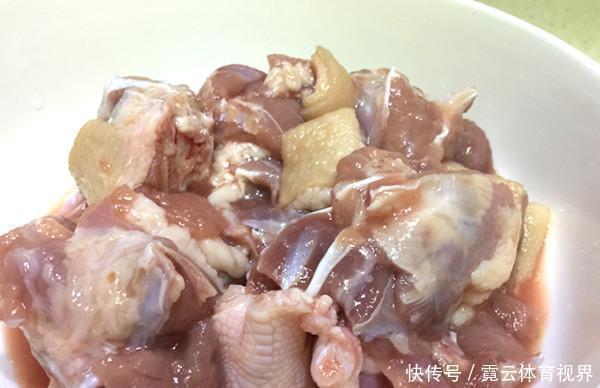 鸭肉|鸭肉别只会啤酒鸭了,和它搭配简直绝了,一锅吃完还想舔盘子