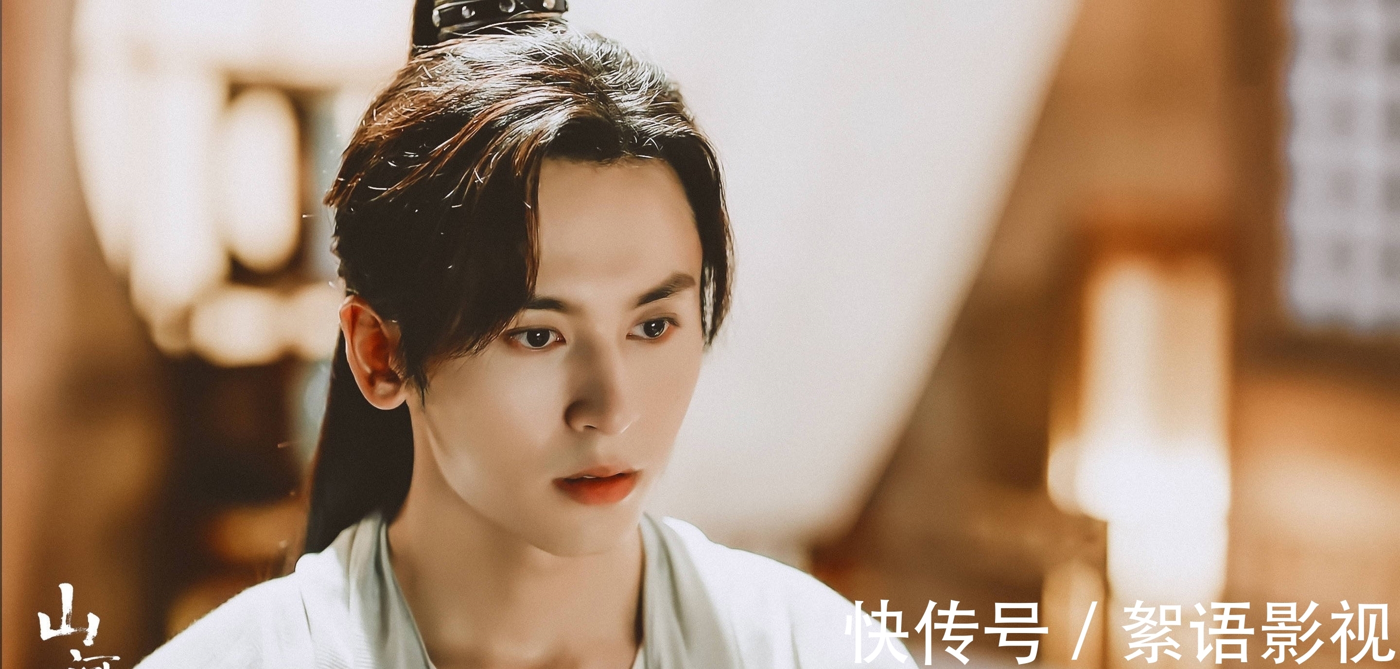 手軟|同為《山河令》爆紅，龔俊資源拿到手軟，張哲瀚卻謠言纏身？