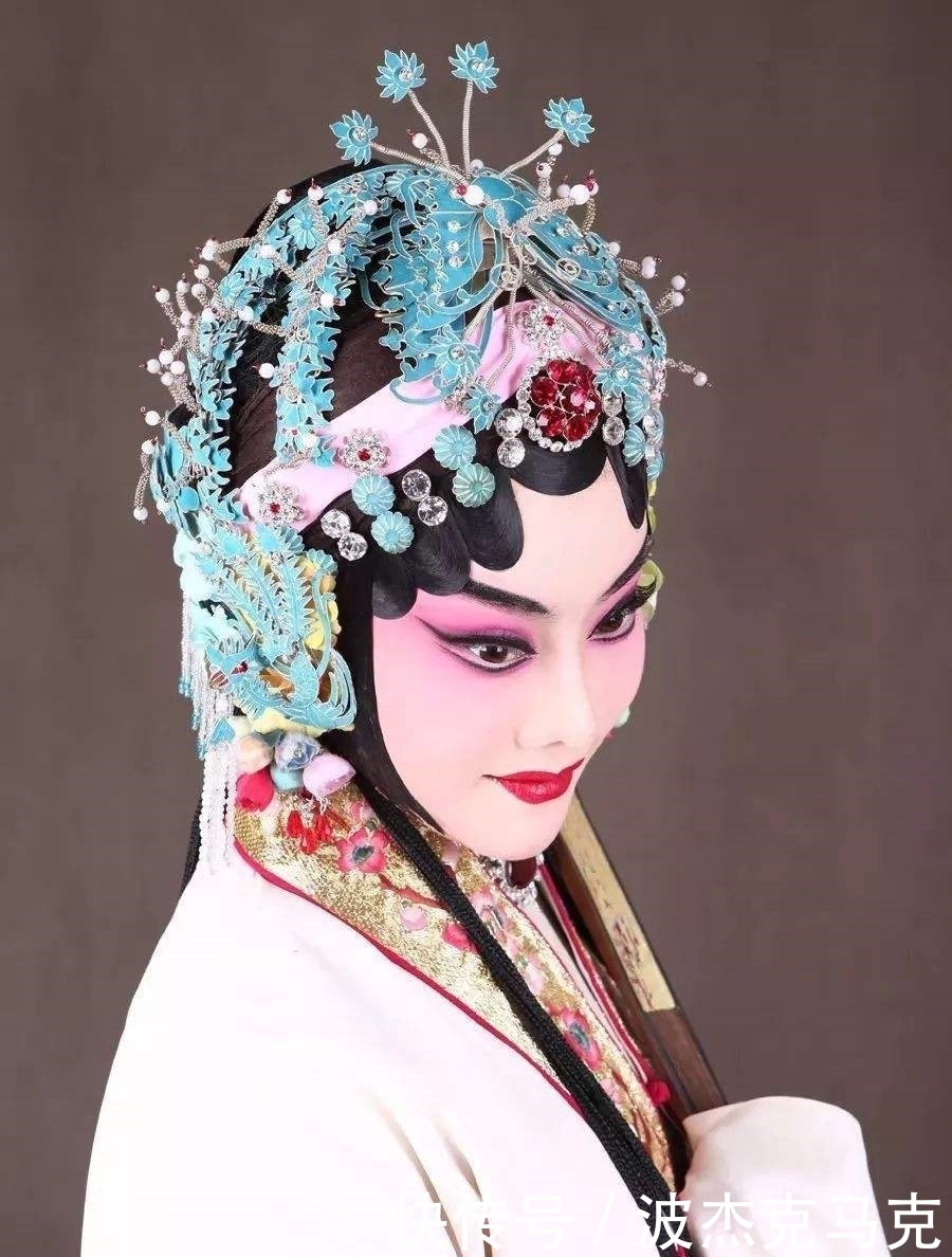 夫人|苏小妹上联调侃嫂子:嫂嫂看书心思汉,嫂嫂下联让立马她羞红了脸