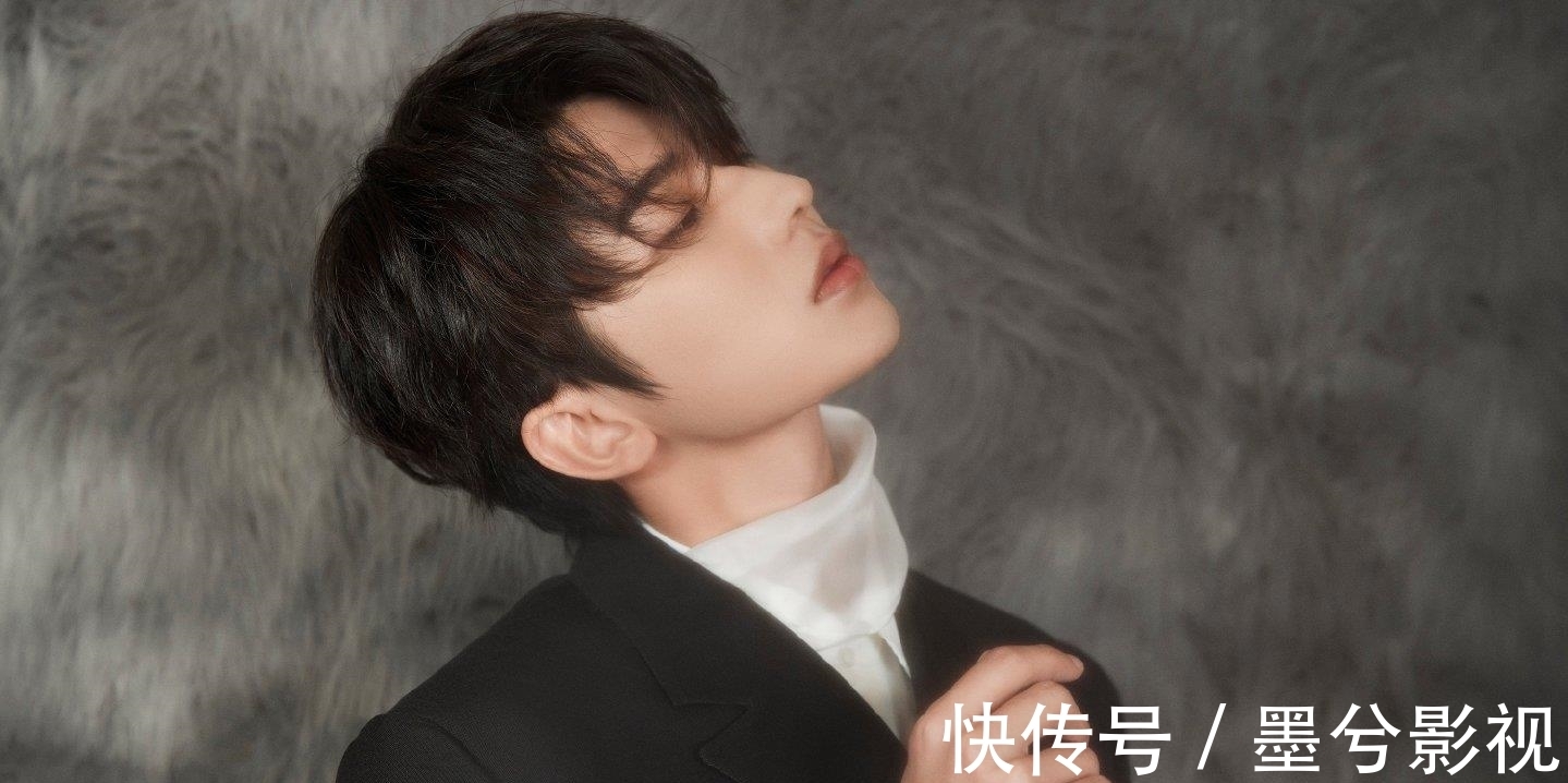 蔡徐坤活久見系列,粉絲:苦等四年啊