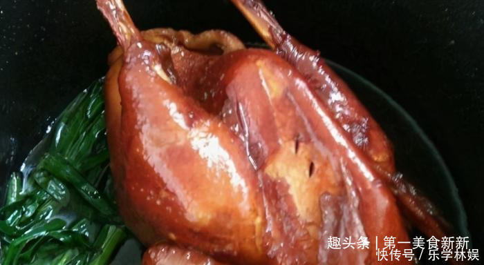 酱油鸡做法,香喷喷的,教你简单做。