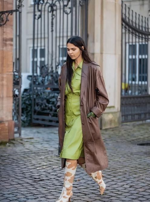 ?想要把“大衣”穿的时尚又高级？还得靠“靴子”，时髦显气场