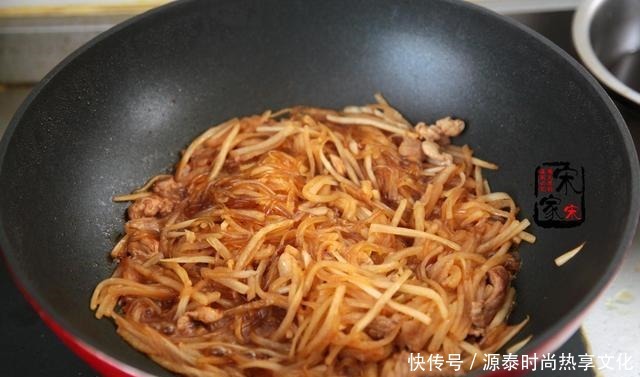 晚餐做了2道菜,表哥又来蹭饭,老公说少说话,多吃菜!