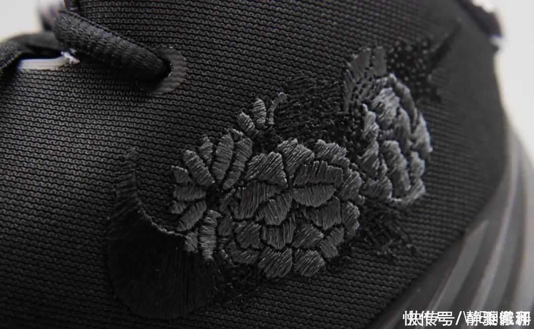 欧文s2|一双鞋上有十多款鞋的元素？欧文S2是历代签名鞋的浓缩？