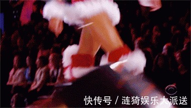 大码模特 谁说体重不过百才是好身材!看这些大码模特,如何把缺点变成优势