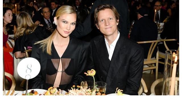 卡莉·克勞斯(Karlie Kloss)出席WSJ.雜志舉行的2021年創(chuàng)新者獎