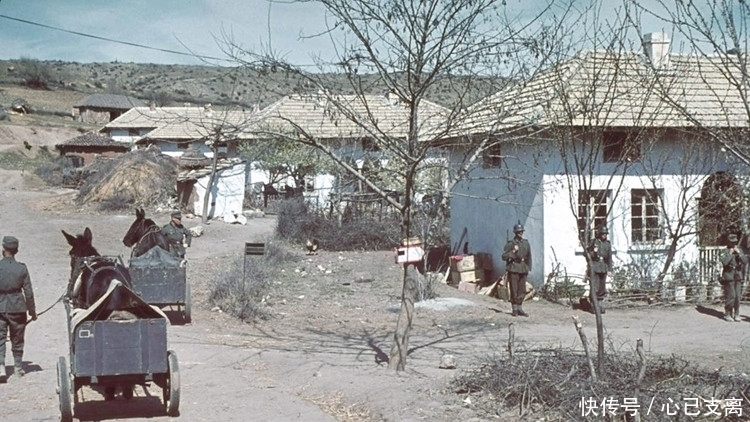 保加利亚|14张二战珍贵彩照:保加利亚农村姑娘欢迎德军兵哥哥