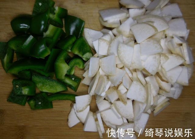 杏鲍菇|黑木耳跟它一起炒好吃太多了,非常下饭上桌就吃光了!