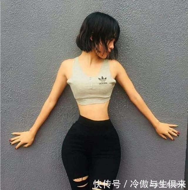 紧身衣|全球腰最细的女孩，比多数人的大腿还细，是啥概念