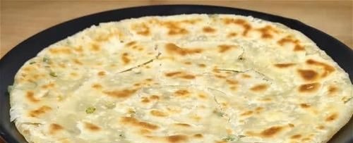 烙饼时,直接烙是不对的,多加这一步,饼柔软又起层,30秒出锅!