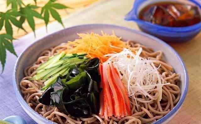 心脑血管疾病|血液粘稠不要慌,常吃5种食物,等于给血管“洗澡”,血管倍干净