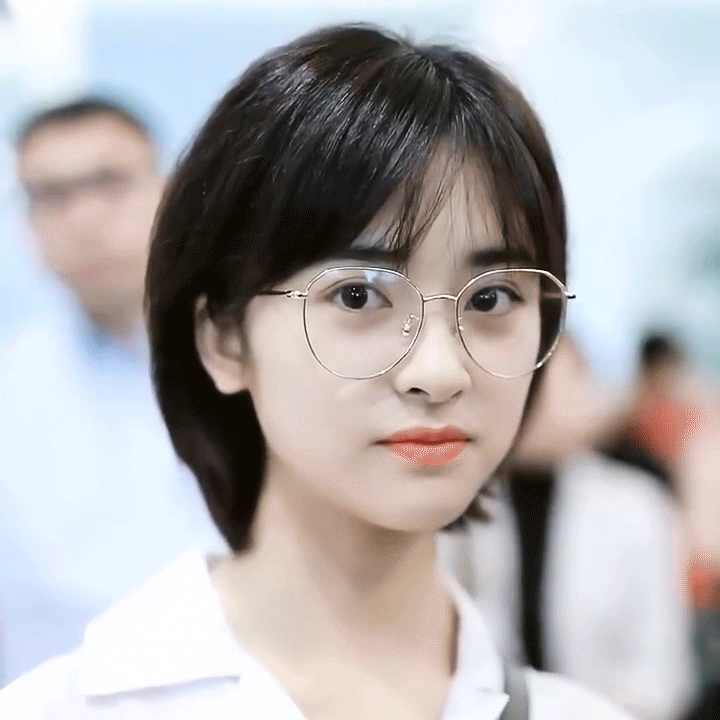 别再披头散发了！这20款发型才够美够清凉，还显脸小