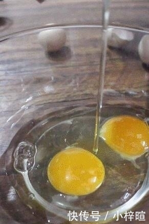 这海鲜5块钱1斤,和鸡蛋一起蒸,好吃又好做,营养还健脑!