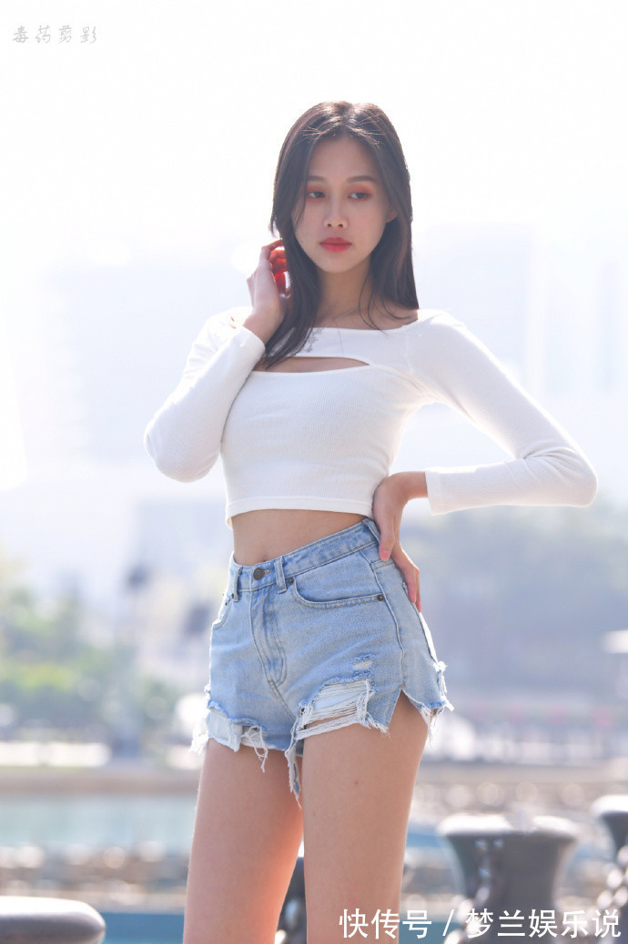 大长腿|小热裤,高跟鞋,超级大长腿 ! ! 荷尔蒙制造者!!