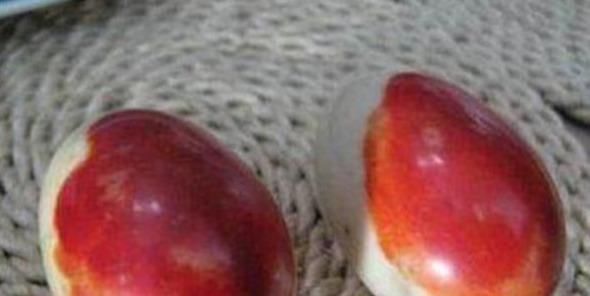 竹笋|老农挖竹笋时,挖到2个带血鸡蛋,专家鉴定后开价80万欲购买