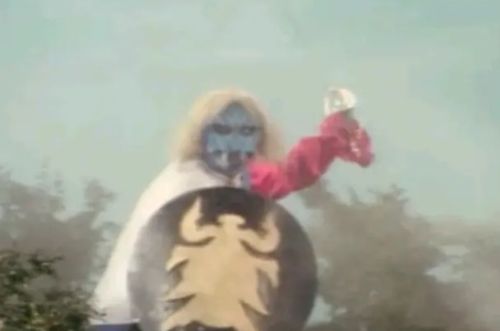 机器人|这部特摄剧跟《奥特曼》同年诞生,小孩子靠手表,操控机器人战斗