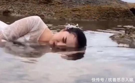 拍婚纱照|女子为拍好婚纱照，被迫趴进臭水沟10分钟，照片出来后惊喜不已