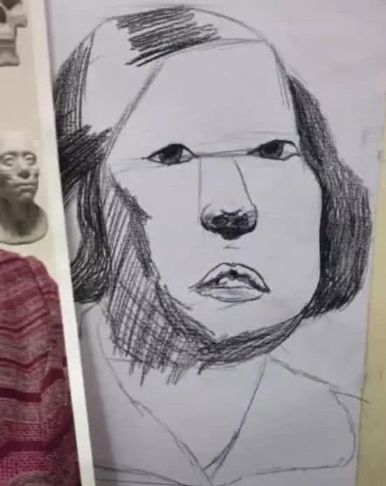 绘画$美术生考试提前交卷,本以为是王者,不料老师看完变脸你给我重画