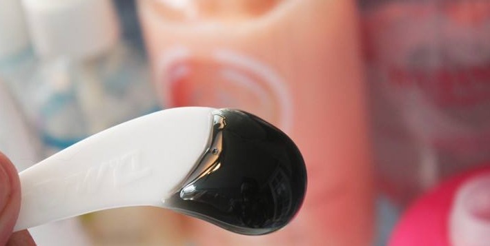 又一“地摊货”被娱乐圈带火了,国内跌到2元却卖不动,网友不可思议!