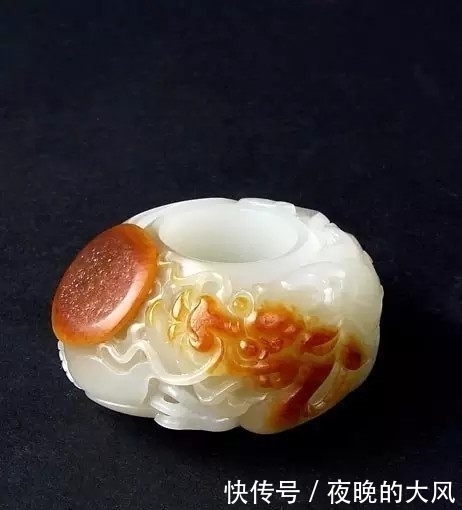 制成的扳指|玉扳指的前世今生,为何它最能体现男人的身份和地位?