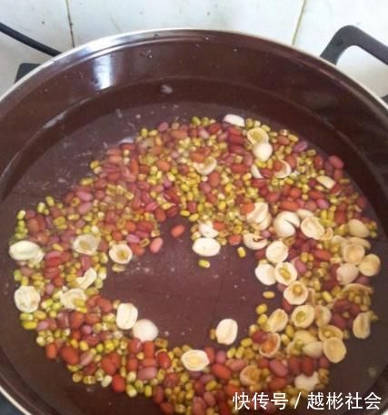 皱纹|红豆和此物一起煮,不仅皱纹消失了,子宫也干净了,头发也变乌黑