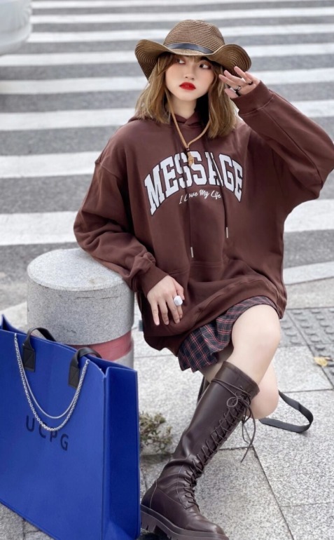 皮革|微胖身材怎么选鞋子?建议学潮人这样穿“长筒靴”,巨显瘦遮肉!