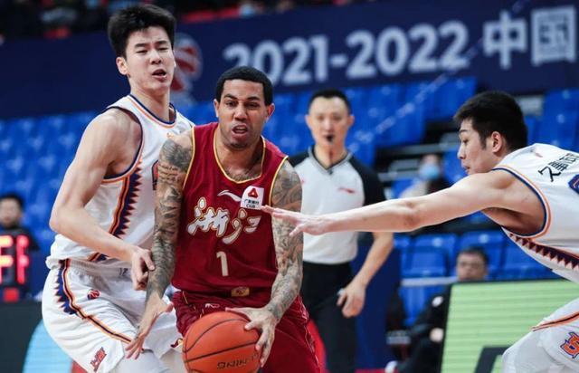 浙江队|场均7人得分上双,联盟第一!让MVP打替补,刘维伟打造CBA马刺队