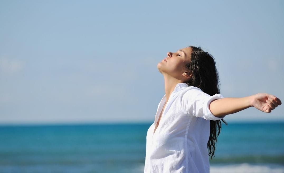 旺盛|精力旺盛的男性，晨起后都有3个共性，若你也有，男人味十足