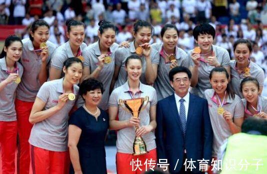 中国男排|中国女排选帅黑马杀出,王宝泉正式退出,蔡斌迎来两大强敌