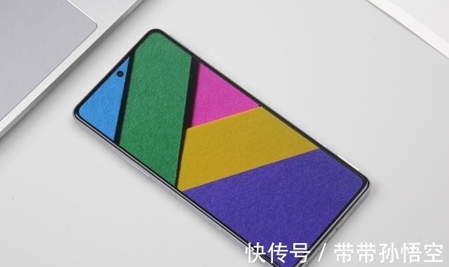 内存|120HZ高刷柔性屏，12GB内存小米手机，跌成1500档千元机