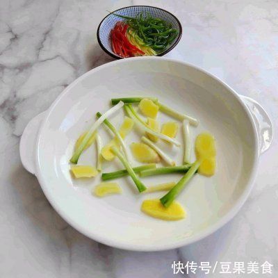 据说这个时候吃清蒸带鱼，是最好的