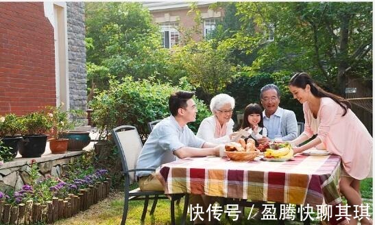 郑板桥|老年人如何与成家后的子女们相处?做到这四点就行了