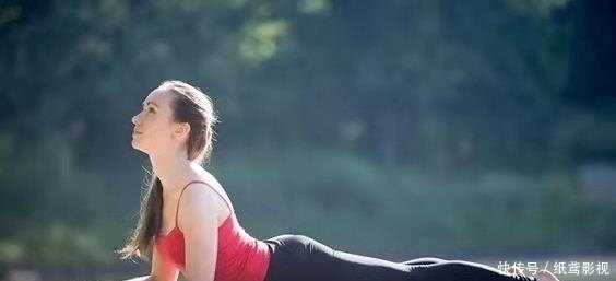 肩部|瑜伽后弯好处多，推荐一套适合初学者的后弯序列！