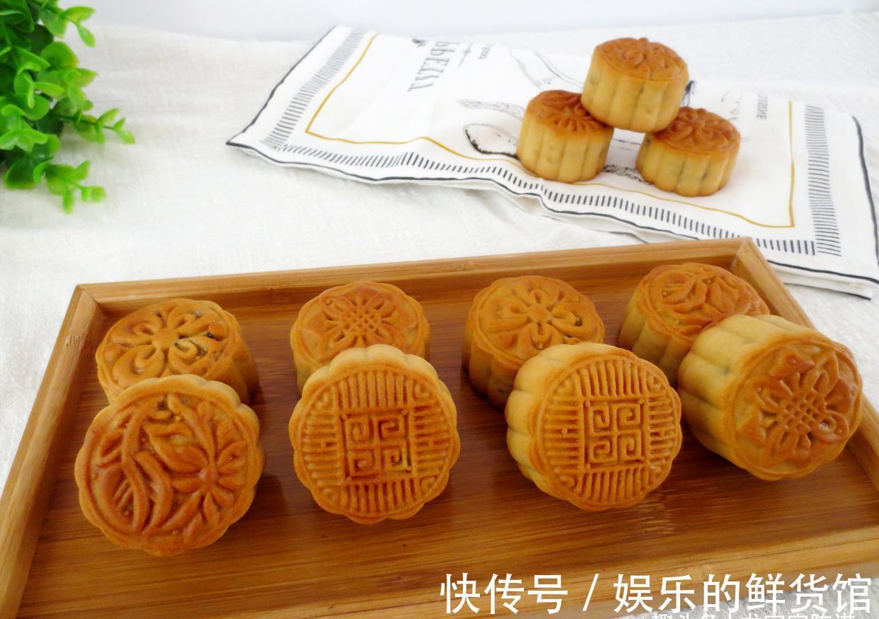 烤箱|自制五仁馅月饼，放白糖还是红糖，区别很大，别放错了