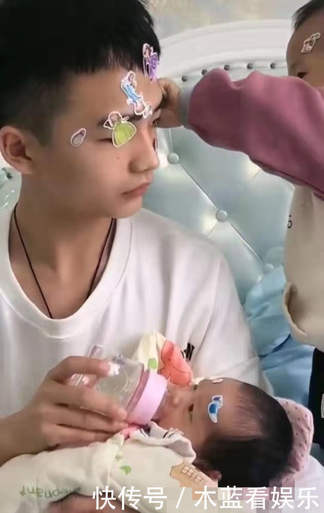 “最嫩奶爸”火了,在家带娃却被误认为是哥哥,妈妈:这是我老公