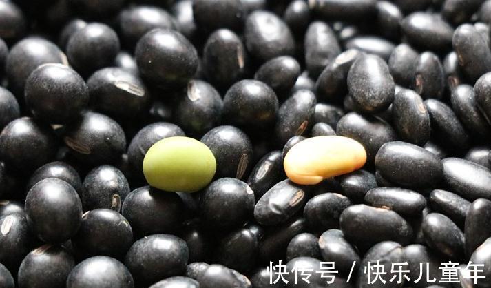 碱性食物|冬天要常吃黑豆,教你简单做法,做一次够吃半个月,随吃随取