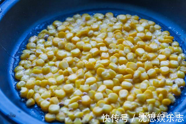 雷小厨|为什么饭店的玉米烙那么好吃,掌握黄金比例,在家轻松做出来