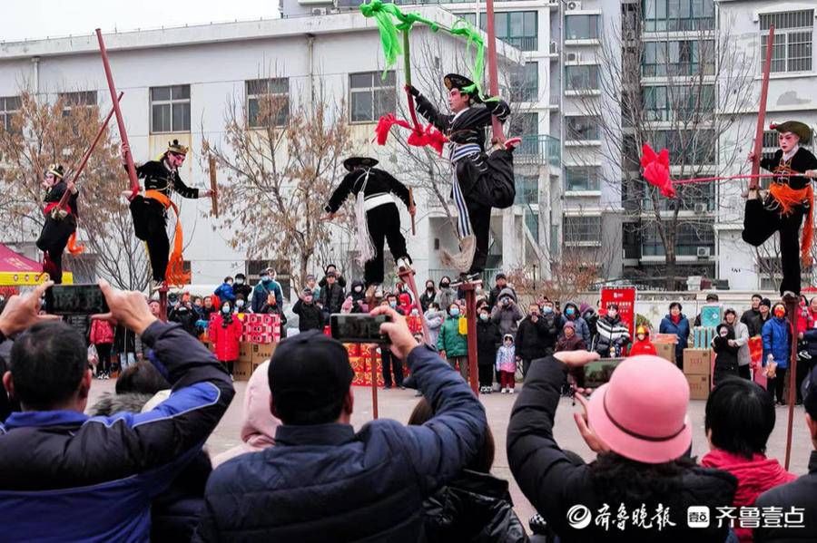 济南|虎啸春来｜元宵节济南南苑社区闹花灯