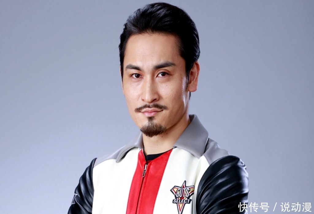 怪兽|特利迦奥特曼:精英胜利队长曝光,腰间挂着三头怪兽!