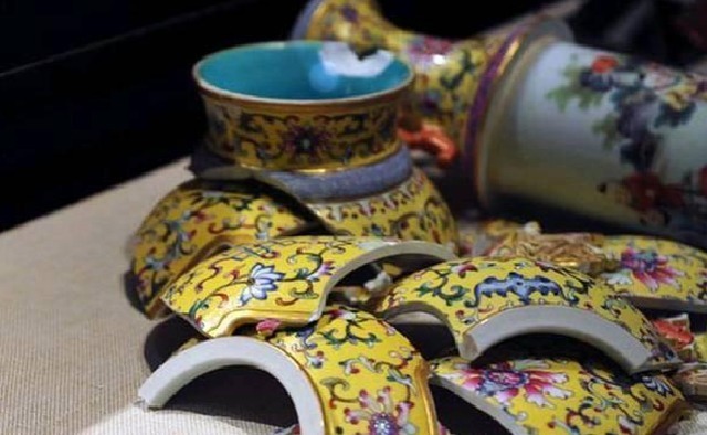 2012年,王刚错砸2亿古董,节目因此停播,后来事情怎么解决的?