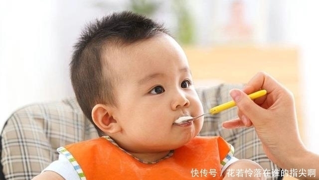 正确做法|宝宝常见的6个坏行为习惯,容易让大脑变迟钝,家长其实很好避免