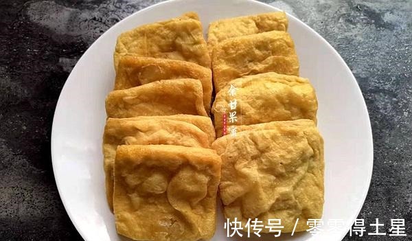 这道菜可香了,食材放锅里一煮一泡,大块吃着过瘾,鲜美爆汁!