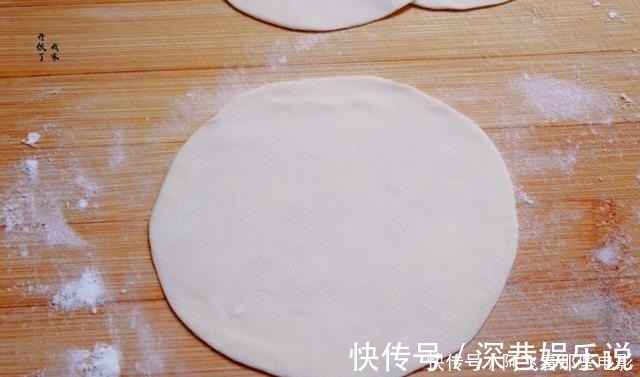 南瓜丝|懒人小笼包,比蟹黄包还好吃,鲜香多汁,不发面不揉面,出锅必光