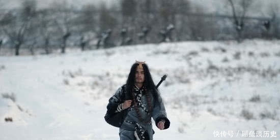 如果你穿越到了水浒传中,下面6件神兵利器你会选择哪件防身?