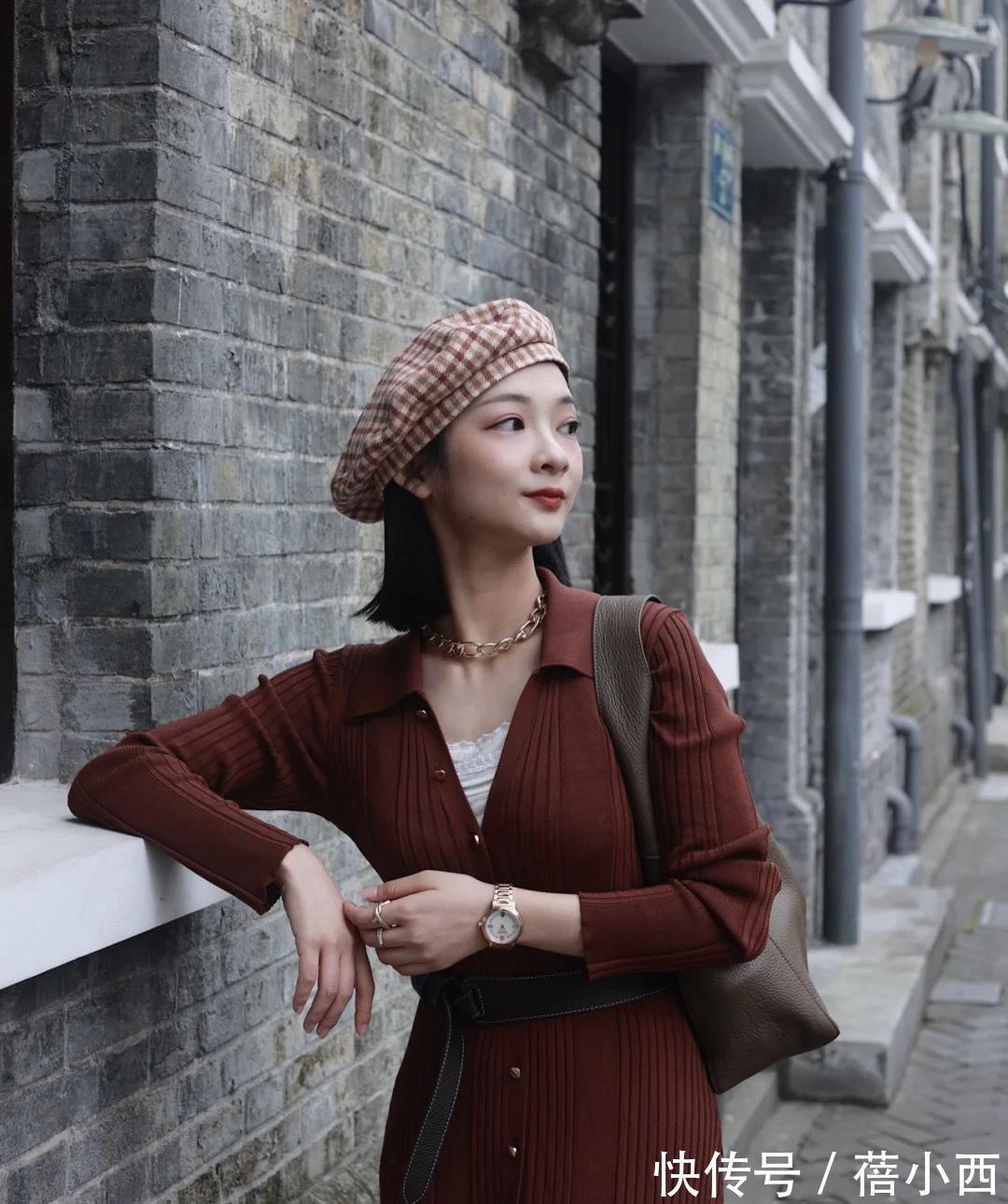 针织连衣裙|30岁的女人冬天怎样穿才优雅?首选“针织连衣裙”,高级感满满