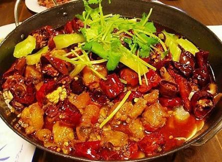 非常有特色的几道家常菜,上桌大家都抢着吃,好吃到停不下来