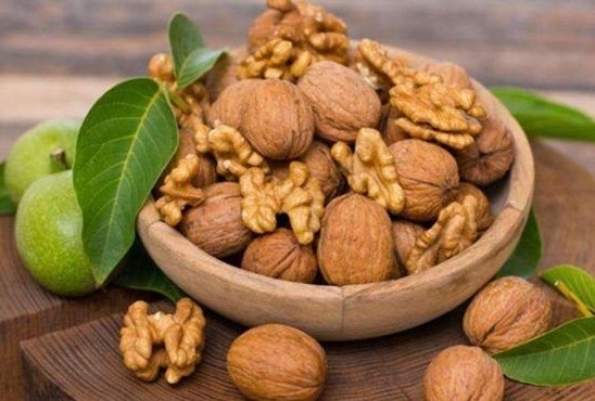 杏仁杏仁|秋天来了,以下几种食物,搭配着吃,滋养头皮、美容养颜